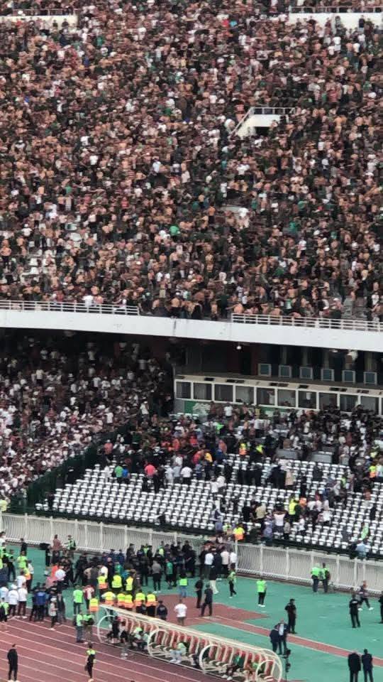MC Alger: des supporters blessés, la cérémonie de la remise du trophée annulée